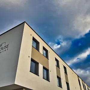 https://longhouse-aparthotel.frankfurtammainhotels.com